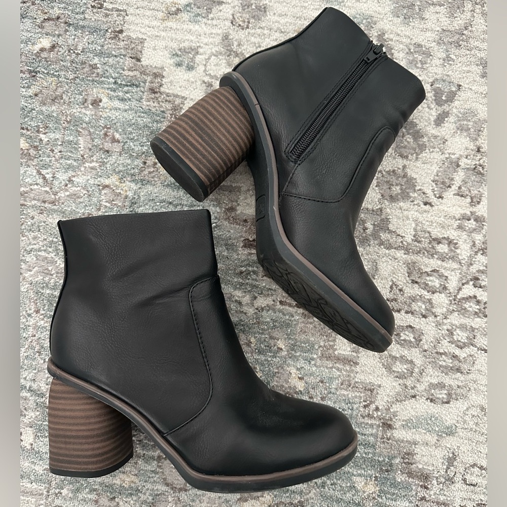 Kork brand boots. Only worn twice.